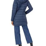 Amazon Essentials Women’s Lightweight Water-Resistant Hooded Puffer Coat (Available in Plus Size), Navy, Medium