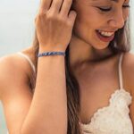 Boho Surfer Bracelet Women & Men – Braided Summer Beach Bracelet – Handmade Festival Accessories – Thin Friendship Bracelets – 100% Waterproof & Adjustable – Ethnic Hippie Style Jewelry (Blue-White)