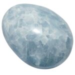 TUMBEELLUWA Irregular Polished Crystal Palm Stone for Therapy Energy Tumbled Pocket Worry Stone for Healing, Blue Kyanite