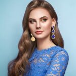 Royal Blue Rhinestone Teardrop Dangle Earrings Vintage Crystal Long Chandelier Drop Earrings for Wedding Prom Costume